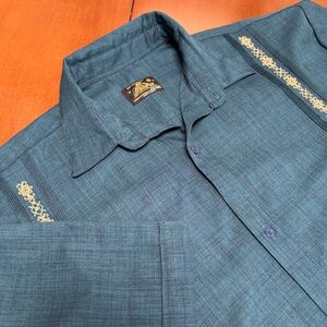 Yucatán‎ Mexican Guayabera Shirt Blue Short Sleeve Gold Embroidery 100% Linen 50